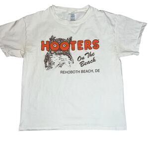 VINTAGE HOOTERS TACKY REHOBOTH BEACH, DE OWL LOGO GRAPHIC T-SHIRT SIZE MED READ